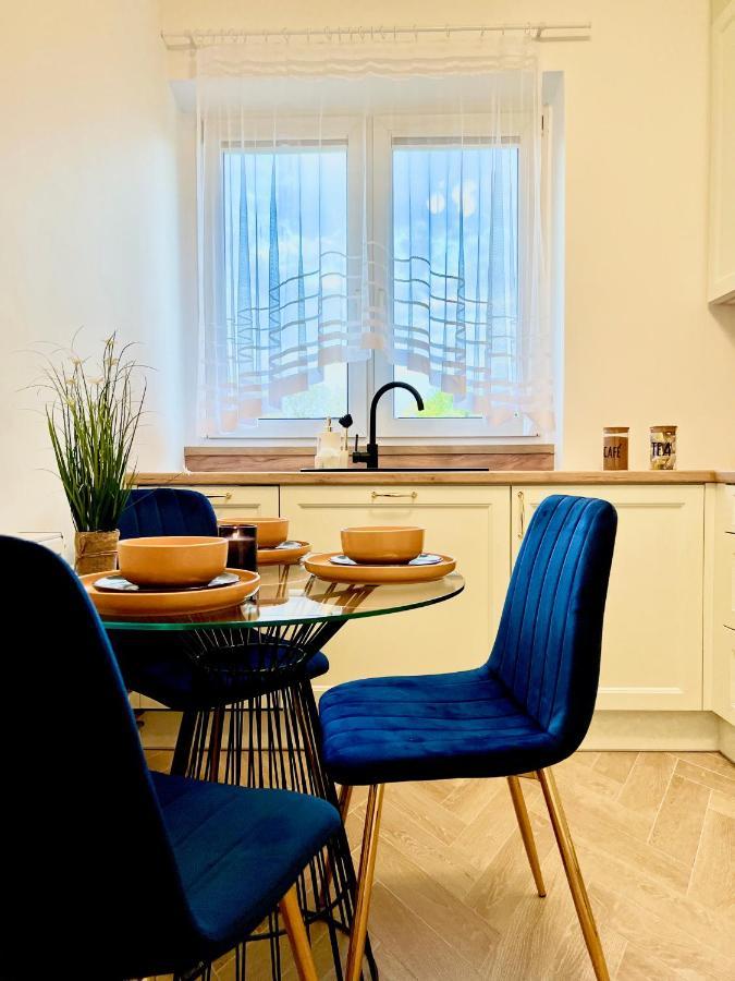 B&W Luxurious Apartment In The Heart Of Wroclaw Luaran gambar
